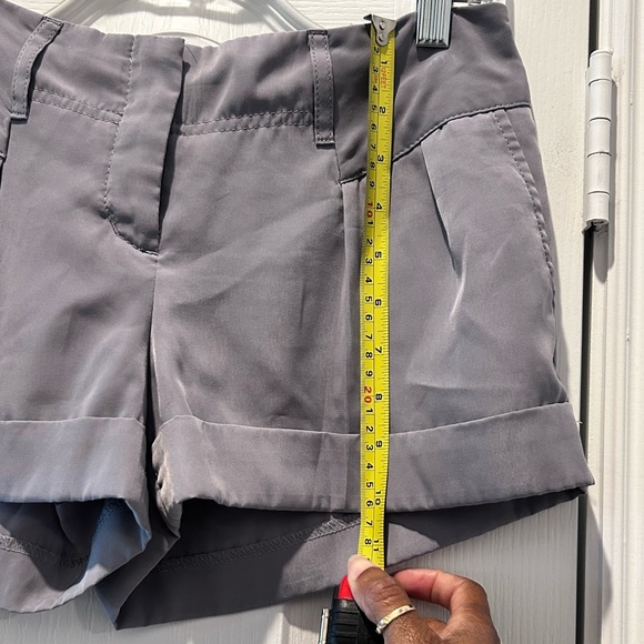 Express shorts 🩶 - Picture 2 of 8